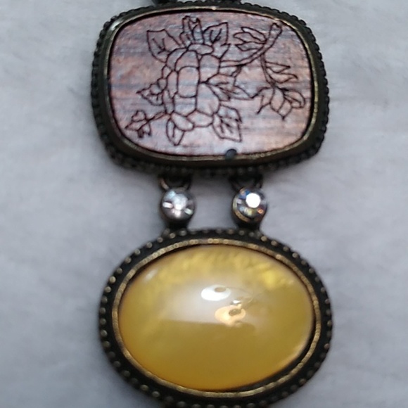 ✨💕 Lia Sophia Wood Bracelet - Picture 4 of 8